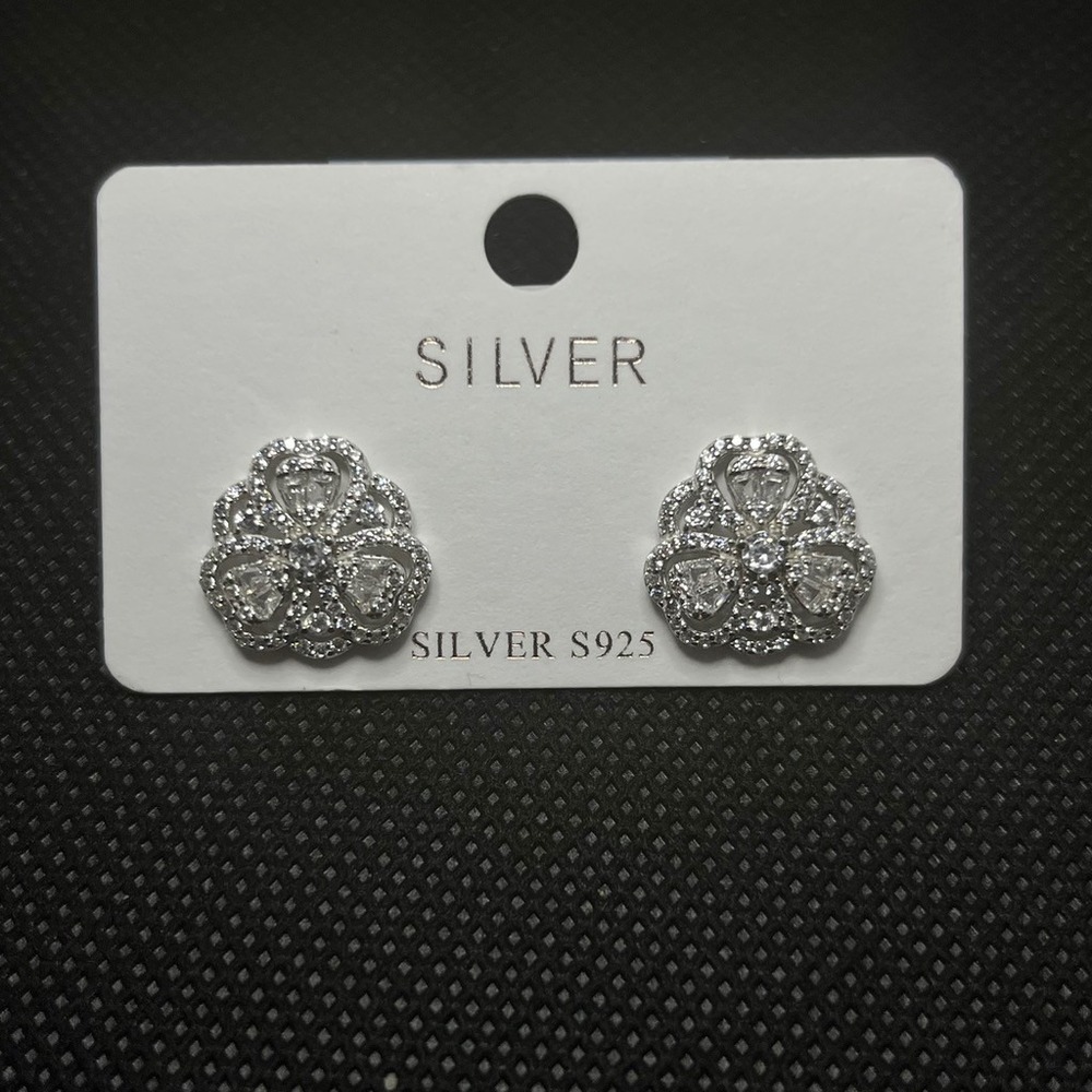 925 Sterling Silver‎ Flower Stud Earrings 14mm